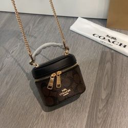 COACH new mini cosmetic bag