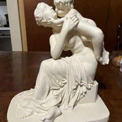 The Mother And Child Ceramics Statue 