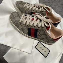 Gucci Sneakers 