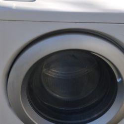 KENMORE ELITE FRONT LOAD WASHER 