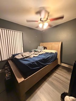 Bedroom set