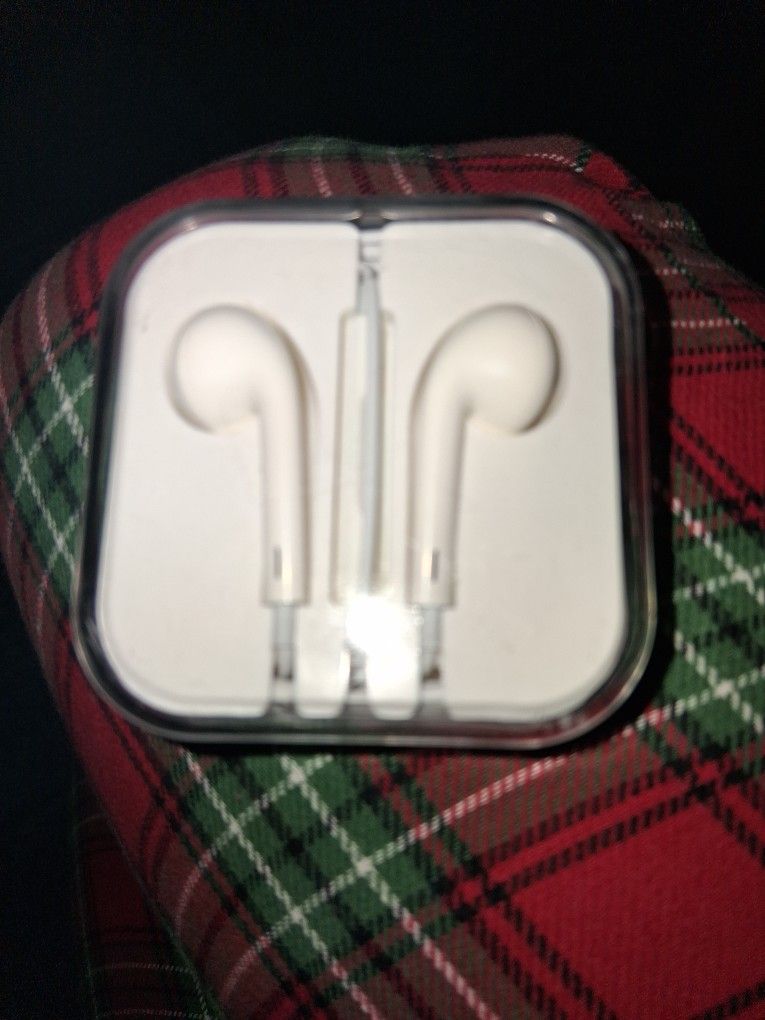 Apple Mic Pods