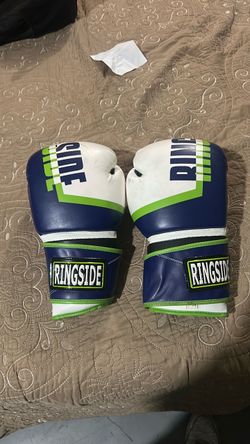 Boxing gloves