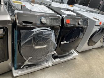 BLACK STAINLESS SAMSUNG WASHER ADDWASH DRYER SET