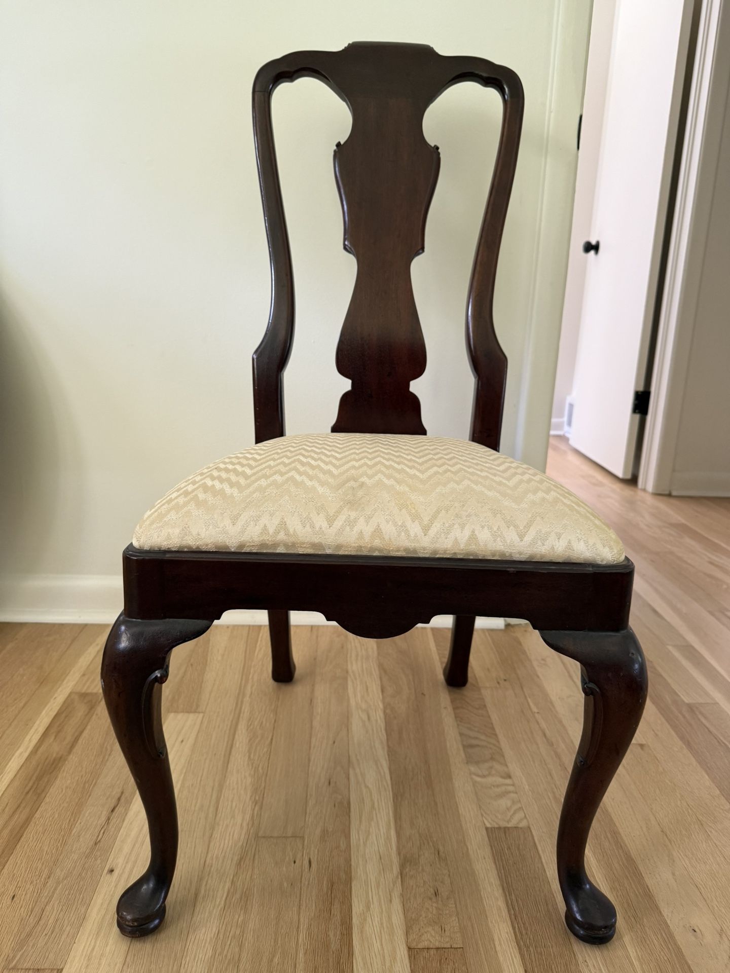 Vintage Henredon Mahogany Queen Anne Style Dining Chair