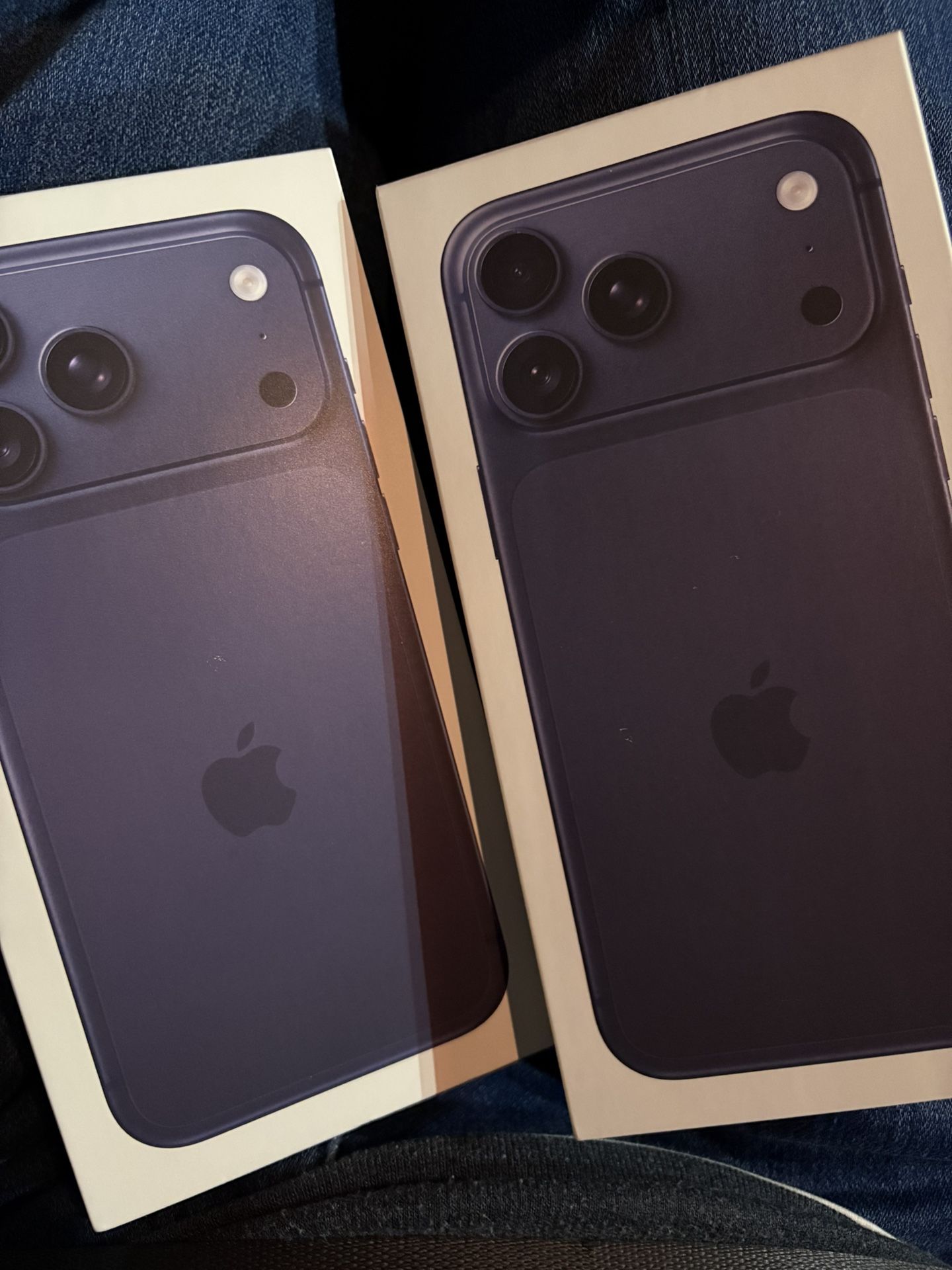 Apple iPhone 17 Pro Max Deep Blue Unlocked I can Come To You Deliver Now 