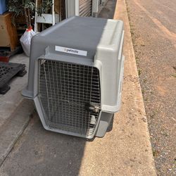 Petmate Ultra Vari Dog Kennel (Giant)