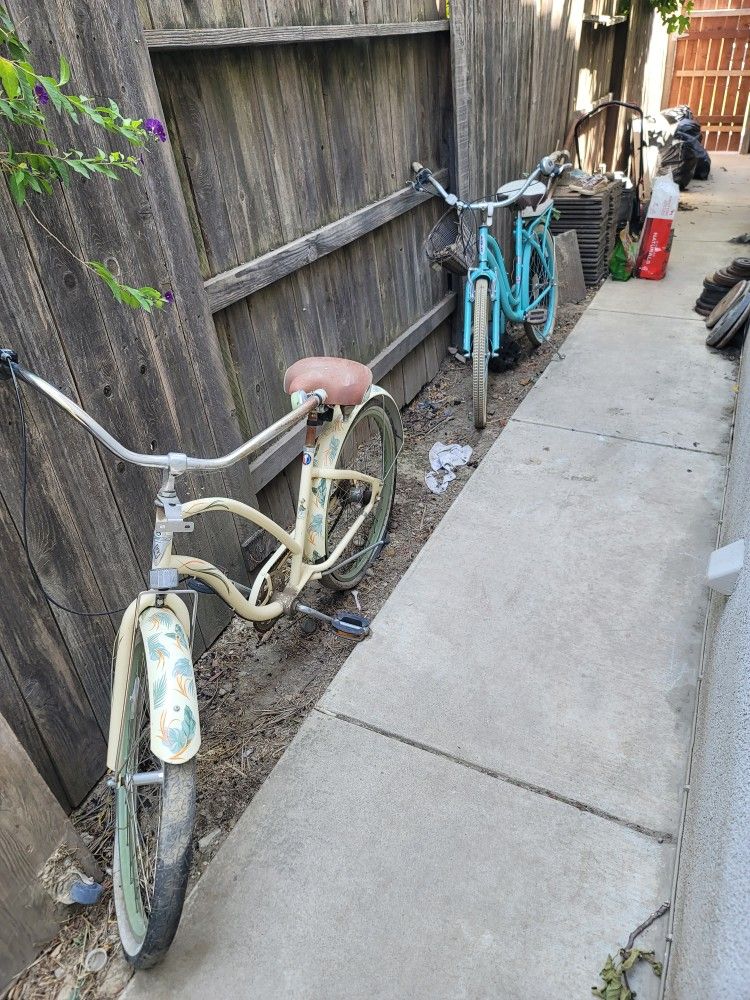 Beach Cruiser Bike