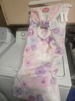 BRAND NEW FAUX FUR BLANKET AN BUNNY EARS SET NEVER USED WITH TAGS SEE ALL PICS