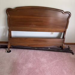 Bed set Full Size Nice Condition 