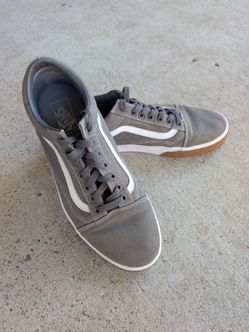 Men's size 11 Vans shoes (worn twice)