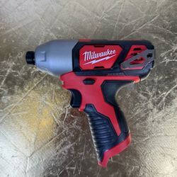 Mint condition 2462-20 Milwaukee Hex Impact Driver 1/4” M12 - tool only, no battery