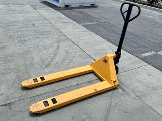 Pallet Jack - 5500 lbs Lifting Capacity