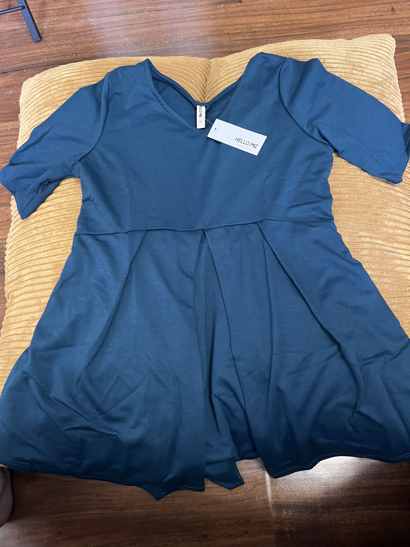BRAND NEW MATER AND NURSING CLOTHES