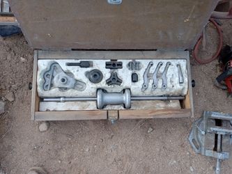 Bearing Puller Or Steering Wheel Puller