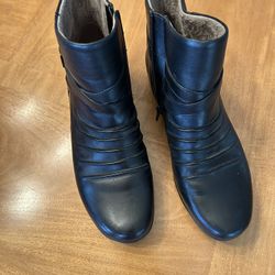 Naturalizer Black Boots