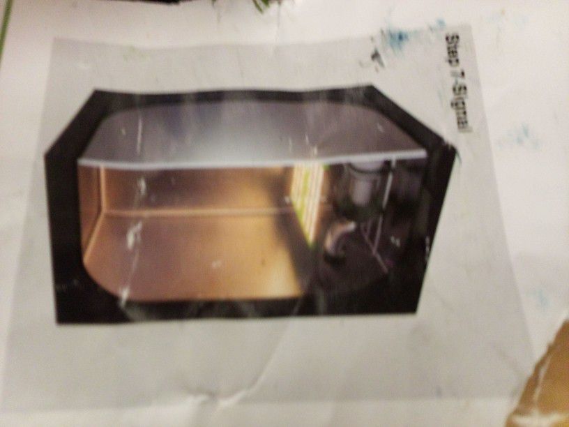 $200.°° OBO" All In One Package Grow Tent