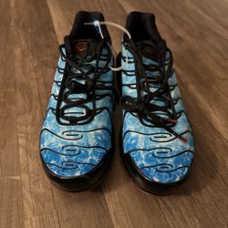 Nike Air Max Plus “Swimming Pool” Blue/Black