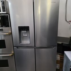 WHIRLPOOL 4 DOOR STAINLESS STEEL REFRIGERATOR 