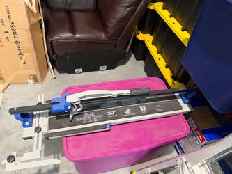 Tile cutter