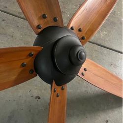Ceiling Fan Very Big And Flow I Lot Air
