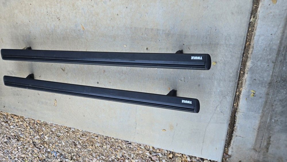 Thule Roof Rack W Keys