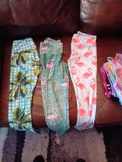 3 New Gold Sheep Size Small Leggings 