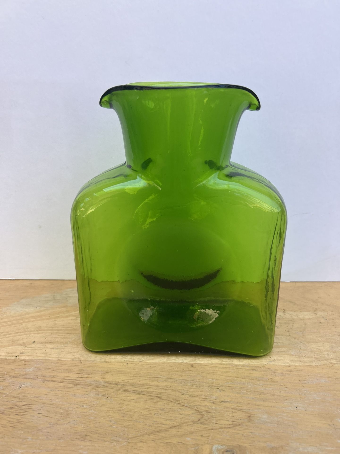 Blanco Emerald Green Shamrock, Pine Double Spouted Glass Pitcher