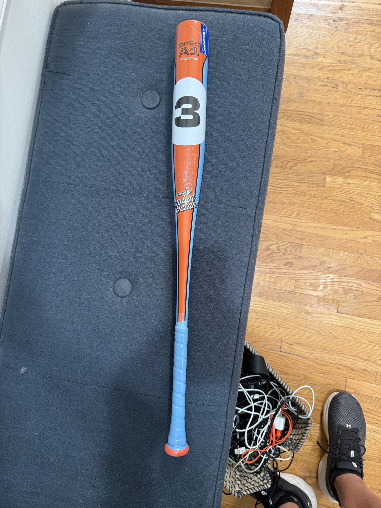 COMBAT MFG PERFORMANCE "RACER" SPEC-A1 BBCOR BAT 33/30