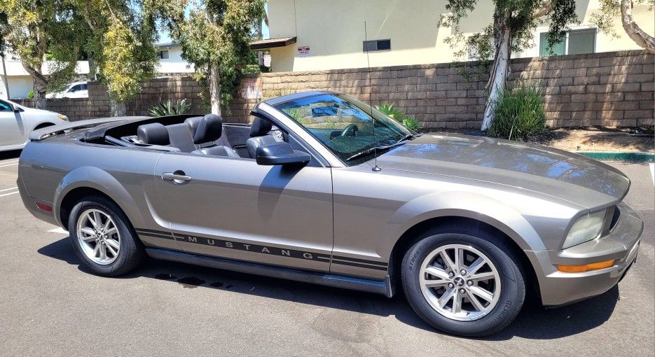 2005 Ford Mustang