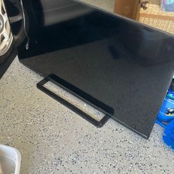 Broken 50” Toshiba Tv 50 Inch