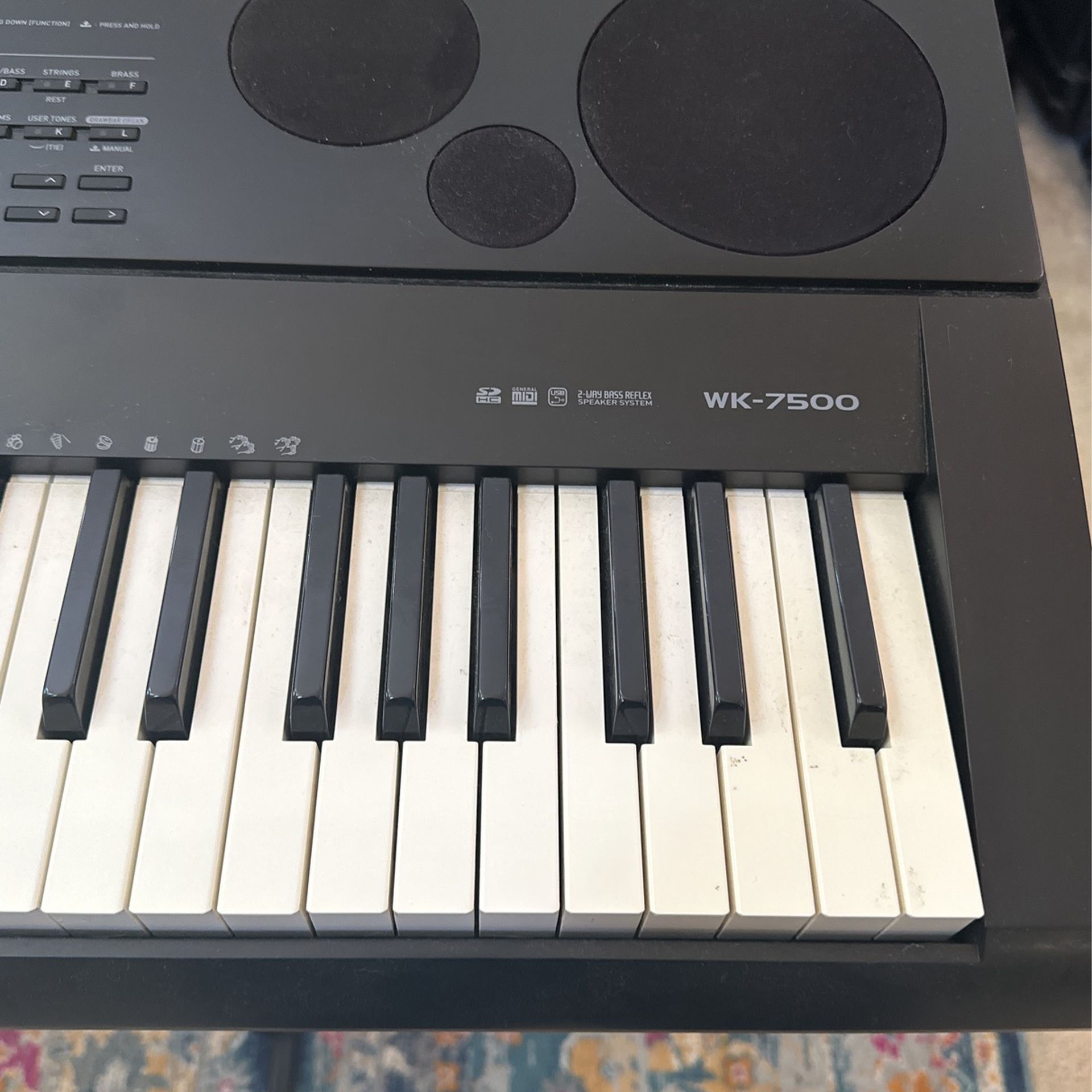 Casio WK-7500 76 Key Keyboard