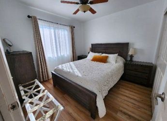 Queen furniture set