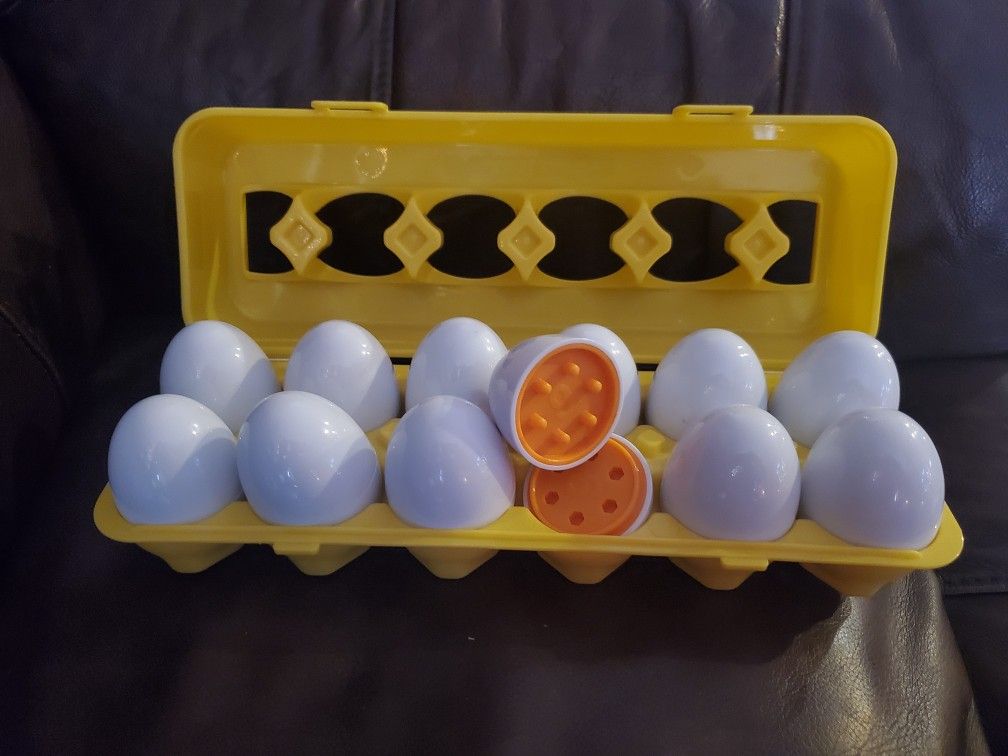 color and shape matching eggs