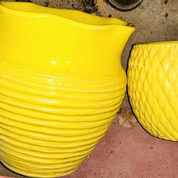 Bright Yellow And White Flower Garden Pots Like New No Damage 
