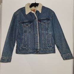 Medium Levi's Trucker Jacket 