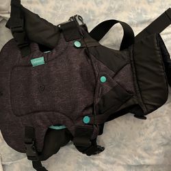 Infantino Flip 4 in 1 Baby Carrier $20 compare to $39.99