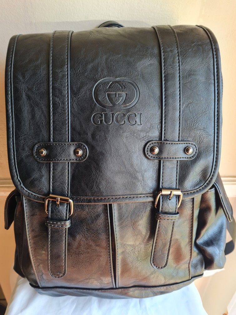 GG BACKPACK BLACK COLOR