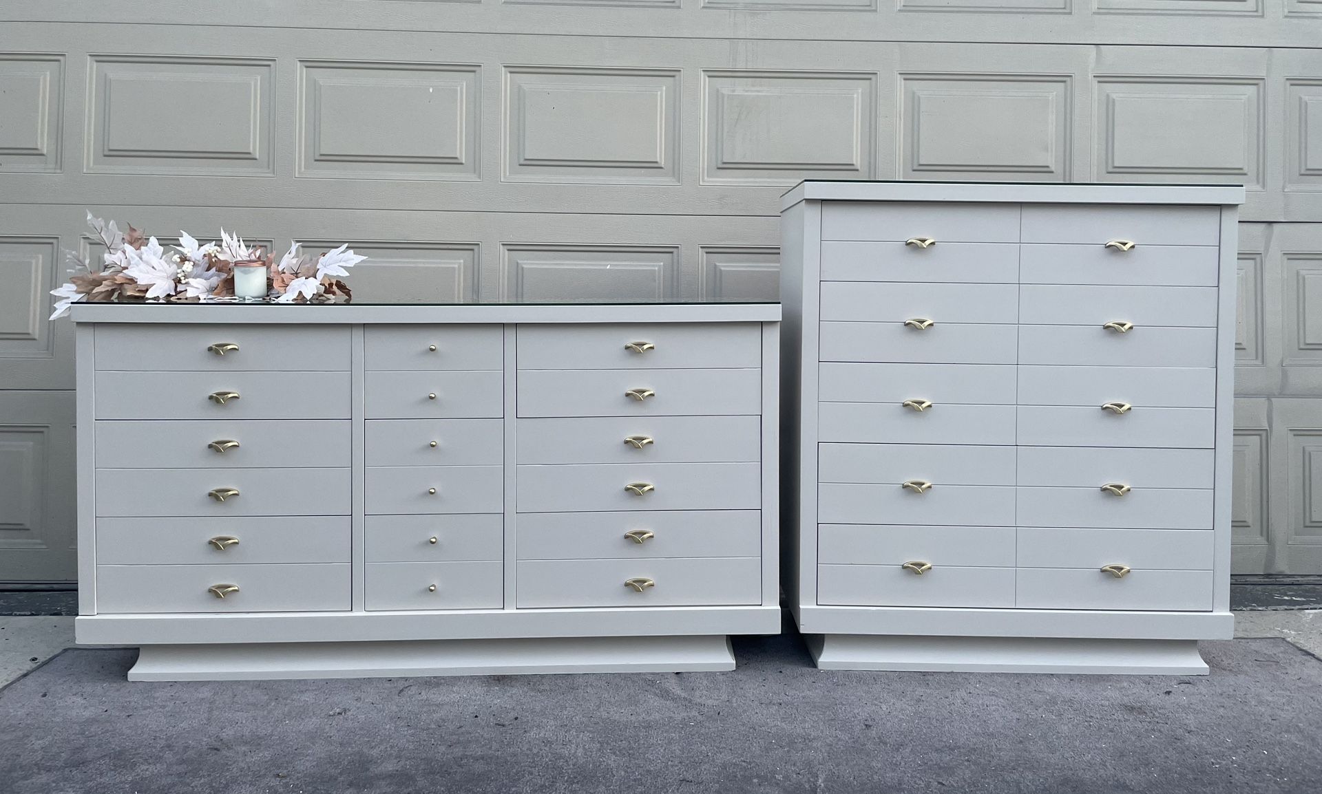 Sale🥂Stunning French Beige Mid Century Dresser & Chest Set