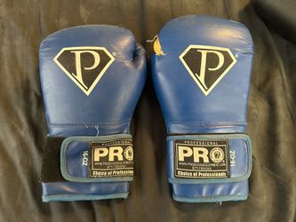 Boxing gloves