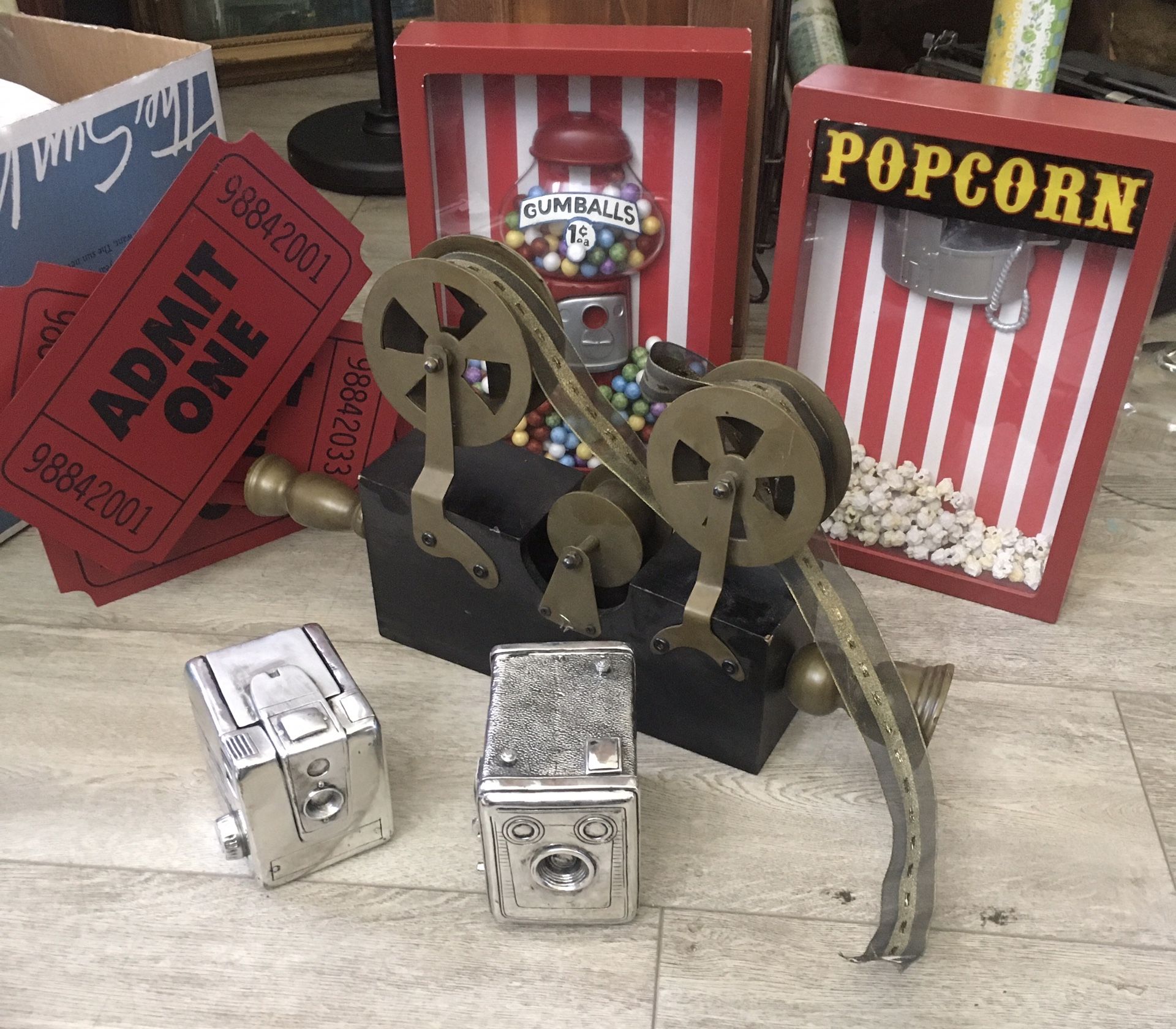 Movie Room Man Cave Bundle Pu N. Rialto