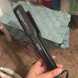 Paul Mitchell Hair Straightener 