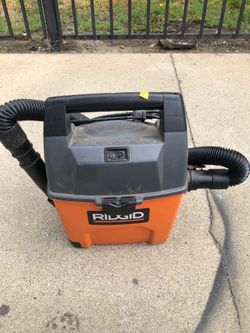 Shop vacuum