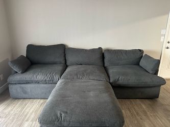 Living Spaces Dark Grey Jolene Modular Sofa with Ottoman 2 Power Reclining Power Seats and USB