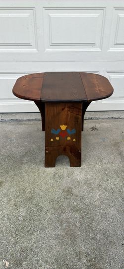 Vintage Pennsylvania Dutch Country Style Drop-Leaf Side Table