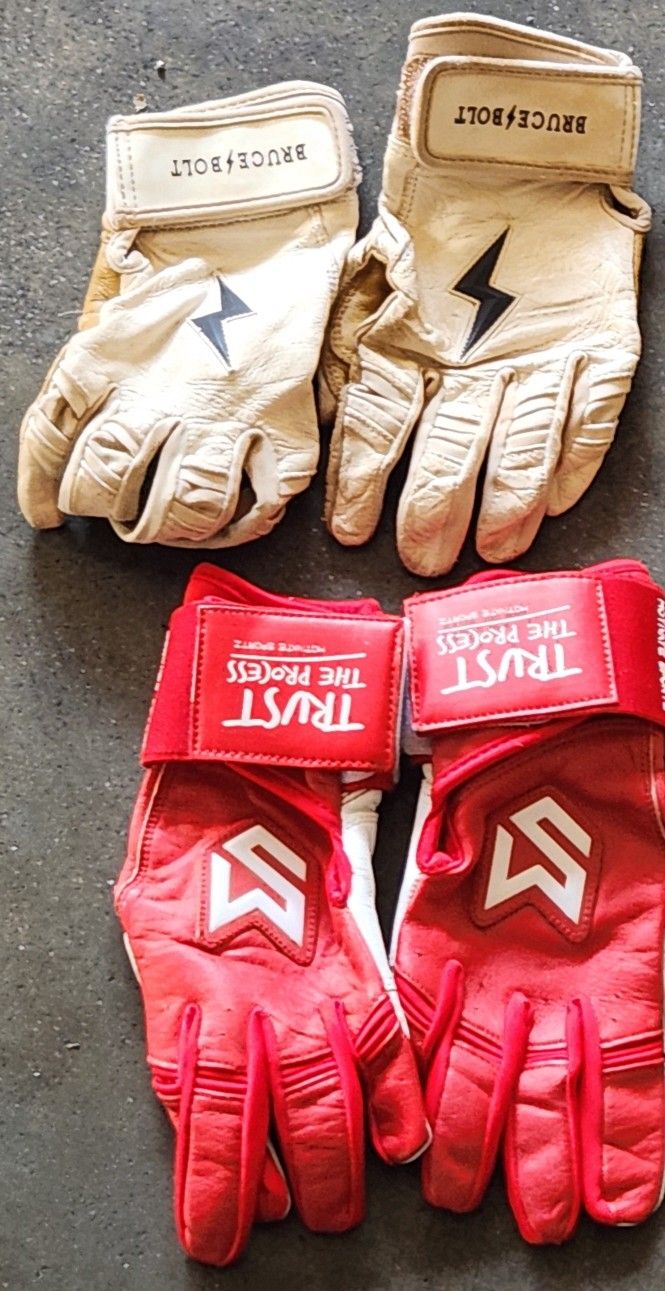 BATTING GLOVES (BRUCE BOLT & MOTIVATE SPORTS)
