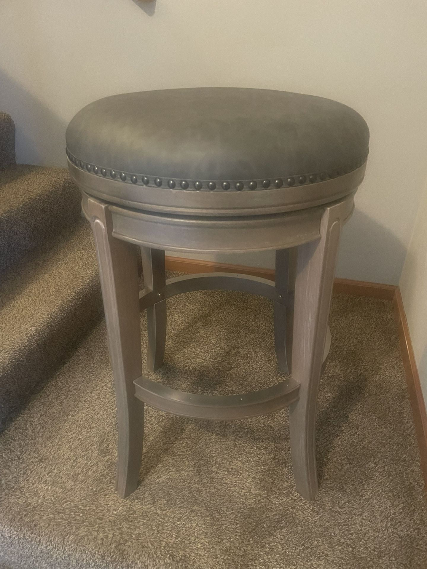 BAR STOOL