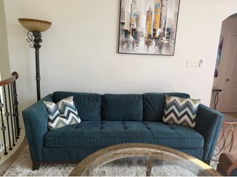 Sofa sleeper Sofia Vergara Queen bed Sofa – Teal Velvet – great Condition