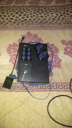 Beats wireless head phones.