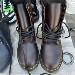 Dr Marten Boots Size 7 Women 